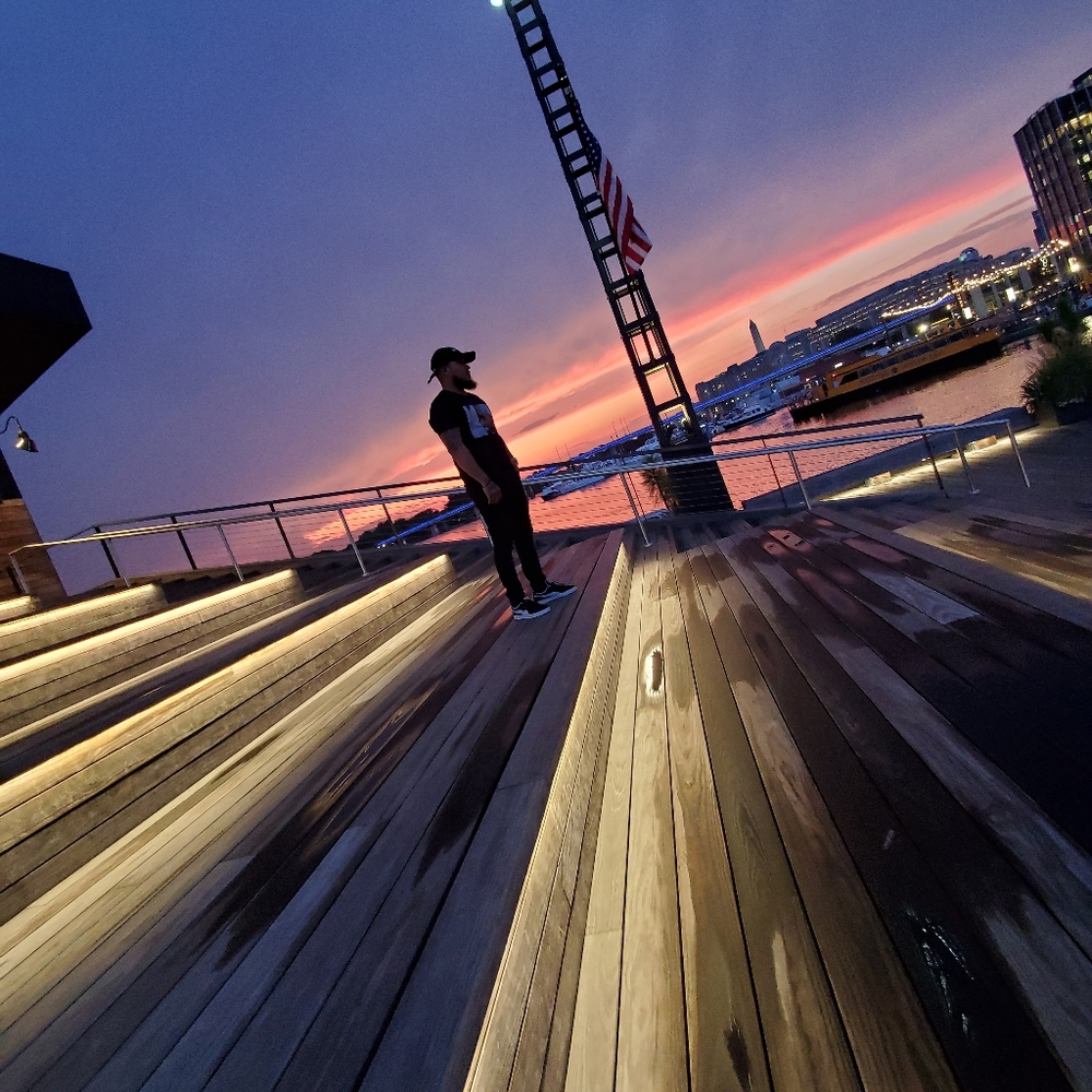 Meet your Posher, Flo